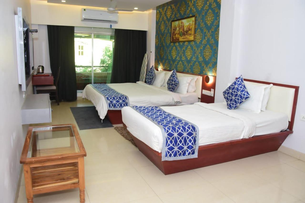 Hotel Shiv International Bhachau Buitenkant foto